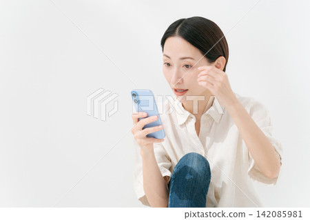 觀看smaho的中間婦女 觀看smaho的中間婦女 142085981
