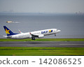 Skymark plane taking off from Haneda Airport 142086525