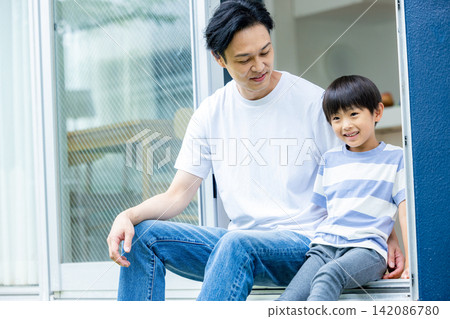 Young family, My Home Young family, My Home 142086780