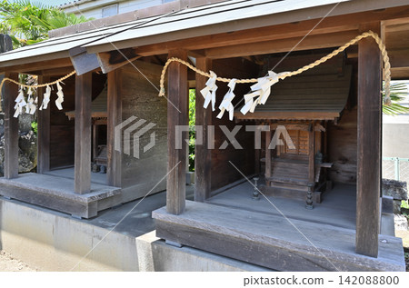 岩槻市漫步:香取神社(位於岩槻市小口區),神社內的附屬神社 岩槻市漫步:香取神社(位於岩槻市小口區),神社內的附屬神社 142088800
