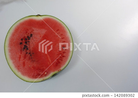 照片：切開的西瓜邊緣 142089302