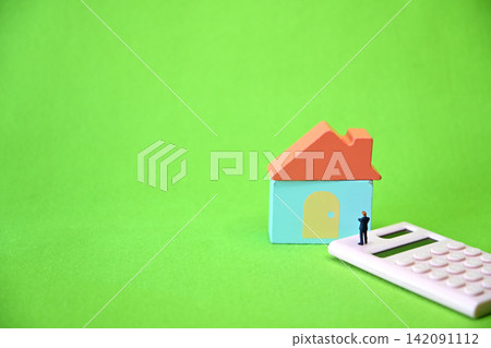 A businessman struggling to choose a home: Image of a home viewing event. A businessman struggling to choose a home: Image of a home viewing event. 142091112