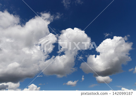 藍天白雲 藍天白雲 142099187