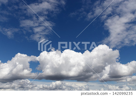 藍天白雲 藍天白雲 142099235