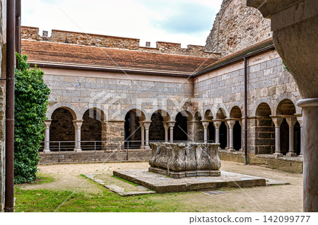 Monastery Sant Pedro de Rodes in the National Park of Cap de Cre 142099777