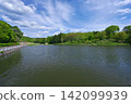 Maeike Pond in front of the Yashima Mausoleum of Emperor Sudo (Yashima-cho, Nara City, Nara Prefecture) 142099939