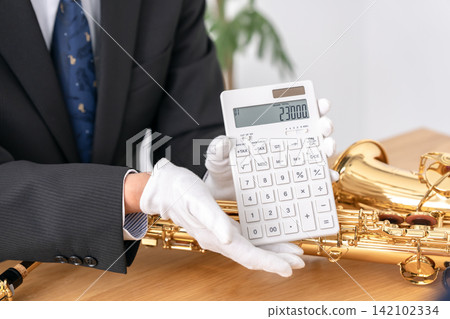 估價、薩克斯風、男性、金錢 142102334