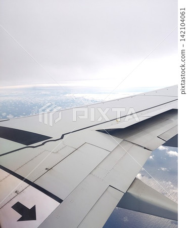Airplane wing Airplane wing 142104061