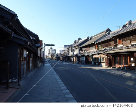 Kawagoe, the historic warehouse district, the intersection at the entrance to the Toki no Kane (Bell Tower). Kawagoe, the historic warehouse district, the intersection at the entrance to the Toki no Kane (Bell Tower). 142104408
