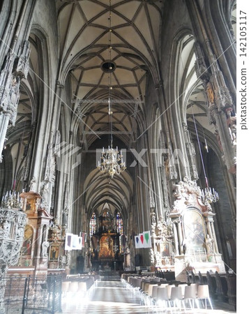 Interior of St. Stephen's Cathedral (Vienna, Austria) Interior of St. Stephen's Cathedral (Vienna, Austria) 142105117
