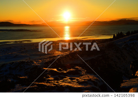 The Snowy Highlands of Iceland in Winter The Snowy Highlands of Iceland in Winter 142105398