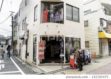 Vintage clothing store ZOOL - Storefront view, 2-chome, Koenji Minami, Suginami-ku, Tokyo 142105475