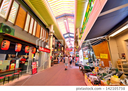 Omicho Market, Kanazawa City, Ishikawa Prefecture Omicho Market, Kanazawa City, Ishikawa Prefecture 142105738