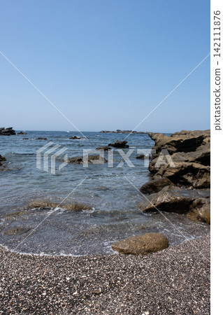 神奈川縣三浦半島城島寧靜的海面 神奈川縣三浦半島城島寧靜的海面 142111876