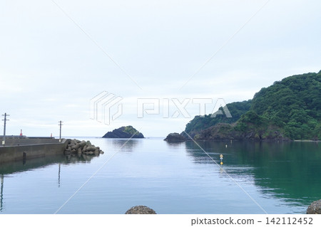 【兵庫縣】諸寄漁港的景色及其美麗的海景 【兵庫縣】諸寄漁港的景色及其美麗的海景 142112452