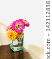 Edible Flowers: Zinnia 142112838