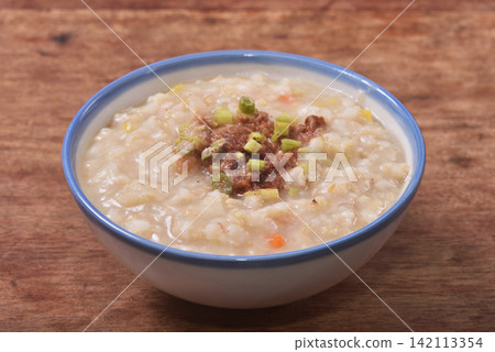 Brown rice porridge Brown rice porridge 142113354