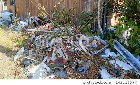 Garbage dumped in the mountains Garbage dumped in the mountains 142113557