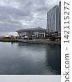 Building on the surface of the water 142115277
