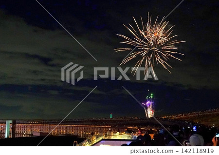 Osaka-Kansai Expo 2025: The Grand Roof Ring and Fireworks Osaka-Kansai Expo 2025: The Grand Roof Ring and Fireworks 142118919