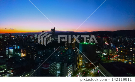 在黃昏的夜景 在黃昏的夜景 142119911