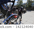 In the Kurashiki Bikan Historical Quarter, a rickshaw crosses the "Imabashi" bridge over the moat in front of the Ohara family residence. In the Kurashiki Bikan Historical Quarter, a rickshaw crosses the "Imabashi" bridge over the moat in front of the Ohara family residence. 142124040