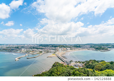 Kanagawa Prefecture: A view of Enoshima Beach in midsummer (August 2026) Kanagawa Prefecture: A view of Enoshima Beach in midsummer (August 2026) 142128888