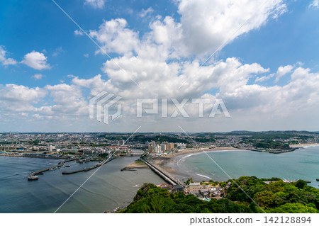 Kanagawa Prefecture: A view of Enoshima Beach in midsummer (August 2026) Kanagawa Prefecture: A view of Enoshima Beach in midsummer (August 2026) 142128894