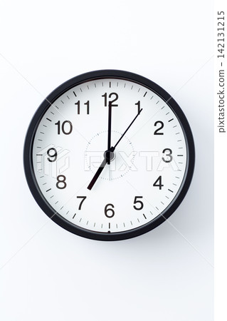 時鐘顯示7點 時鐘顯示7點 142131215