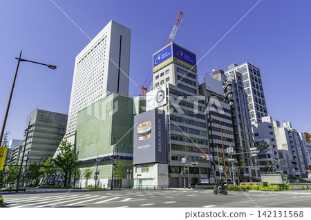 Osaka, Shinsaibashi, Shinbashi Intersection, Osaka City, Osaka Prefecture 142131568
