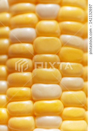 Close up of vibrant sweet corn kernels 142132697