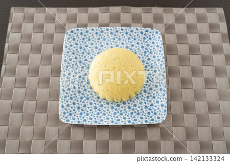 一個迷你蓬鬆的蒸煮包重109克。 一個迷你蓬鬆的蒸煮包重109克。 142133324