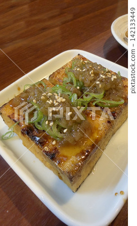 Deep-fried tofu Deep-fried tofu 142133449