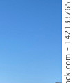 無雲的藍天 142133765