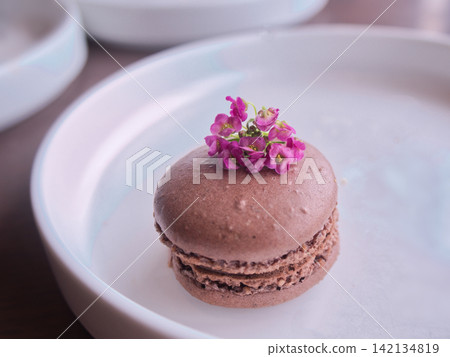 Macaroons on a plate Macaroons on a plate 142134819