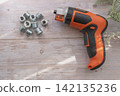 Electric screwdriver and screw thread inserts 142135236