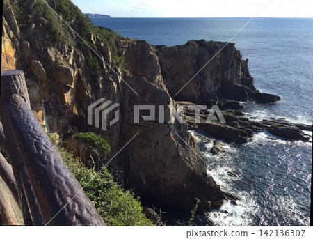 Cliffs seen from the promenade Cliffs seen from the promenade 142136307