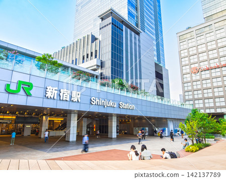 Shinjuku Station New South Exit 142137789