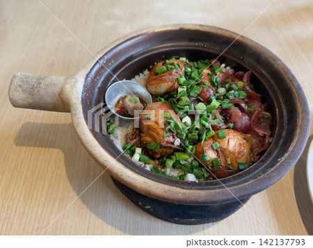 Delicious claypot chicken rice I ate in Kuala Lumpur Delicious claypot chicken rice I ate in Kuala Lumpur 142137793