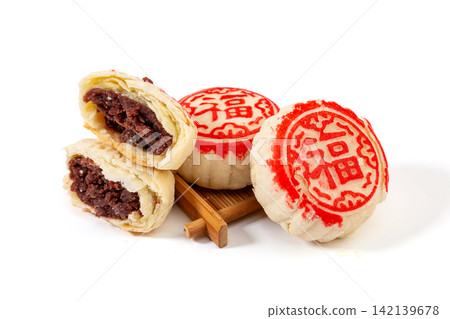 traditional Chinese Fu Character Pastry with White Crust traditional Chinese Fu Character Pastry with White Crust 142139678