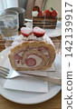 Rice flour strawberry shortcake 142139917