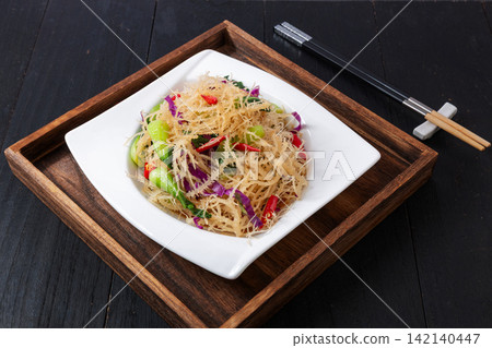 cold Tossed Seaweed Jelly Salad with Fresh Vegetables cold Tossed Seaweed Jelly Salad with Fresh Vegetables 142140447