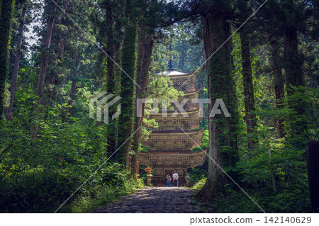 Haguro Shrine, Yamagata Prefecture: National Treasure Five-Storied Pagoda in a Cedar Grove Haguro Shrine, Yamagata Prefecture: National Treasure Five-Storied Pagoda in a Cedar Grove 142140629
