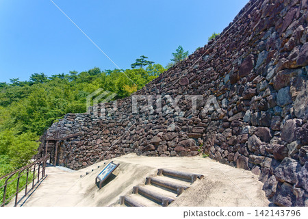 屋島城遺址的石牆 屋島城遺址的石牆 142143796