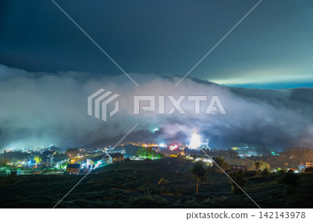 Night View of Shizhuo Village and Sea of Clouds in Alishan, Taiwan Night View of Shizhuo Village and Sea of Clouds in Alishan, Taiwan 142143978