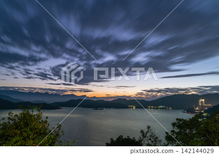 Sunset at Sun Moon Lake in Nantou, Taiwan Sunset at Sun Moon Lake in Nantou, Taiwan 142144029