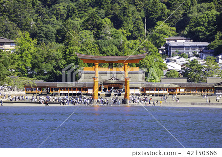 嚴島神社（廣島縣初日市宮島町），日本三大名勝之一。 142150366