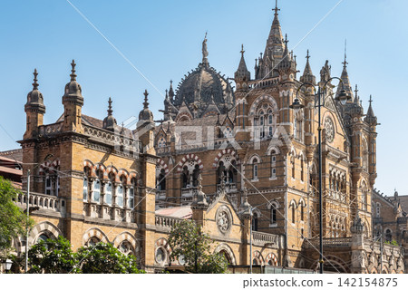 Victorian Gothic facade and stone carvings of the Chhatrapati Shivaji Maharaj Terminus building Victorian Gothic facade and stone carvings of the Chhatrapati Shivaji Maharaj Terminus building 142154875
