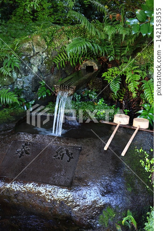 瀧川神社的水池 5 142158355