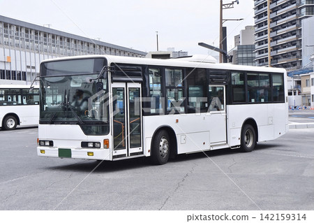 Mitsubishi Fuso Aero Star Mitsubishi Fuso Aero Star 142159314